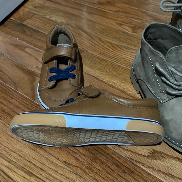 Cat & Jack - Boys shoes 2 pairs - Picture 4 of 6